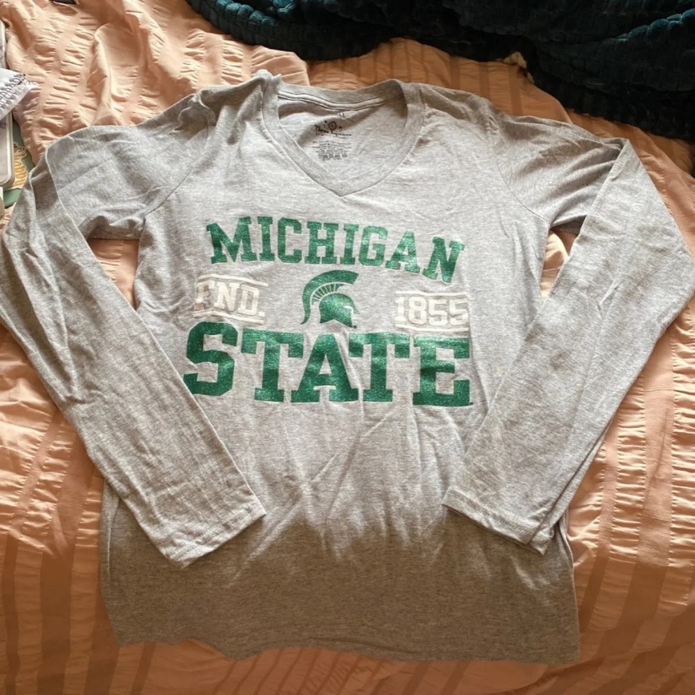 Grey long Sleeve MSU shirt